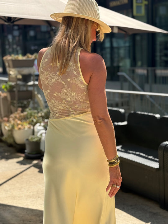 Robe satin jaune K9-50