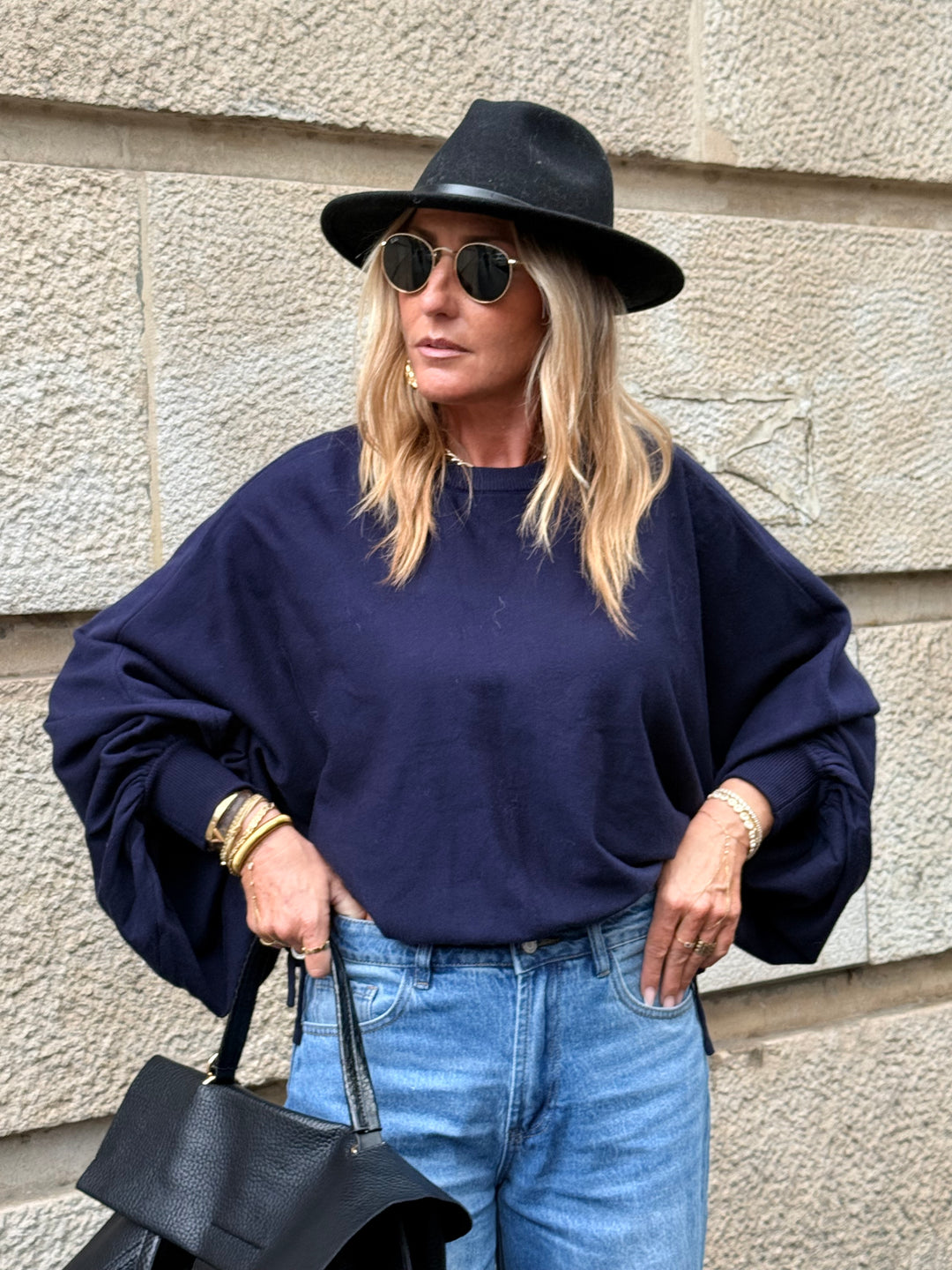 Pull manches loose bleu marine B2022