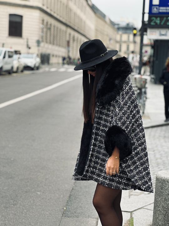 Cape Manteau tweed noir fourrure 3-281