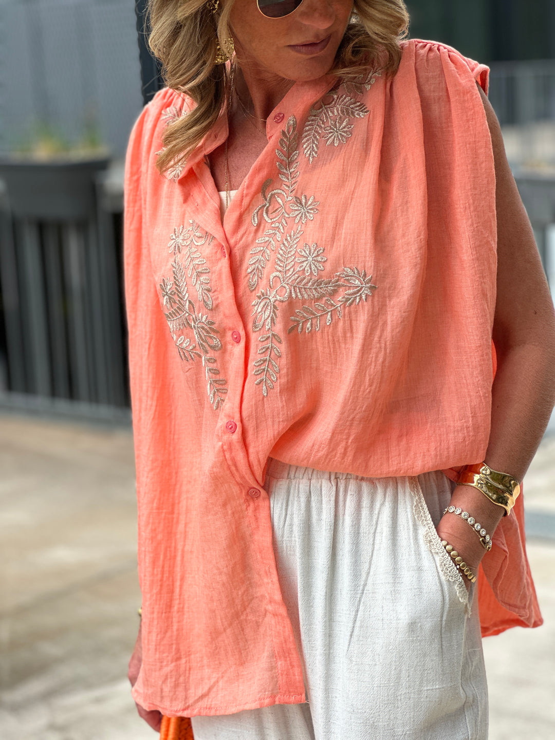 Chemise Orange brodée sans manches 2931