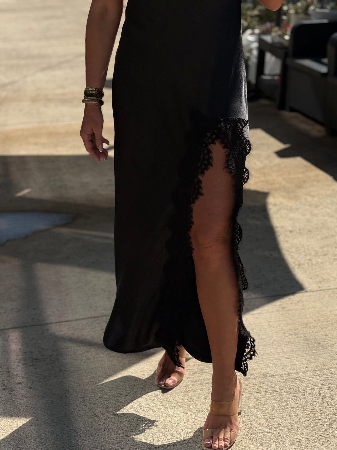 Robe satin dentelle noir