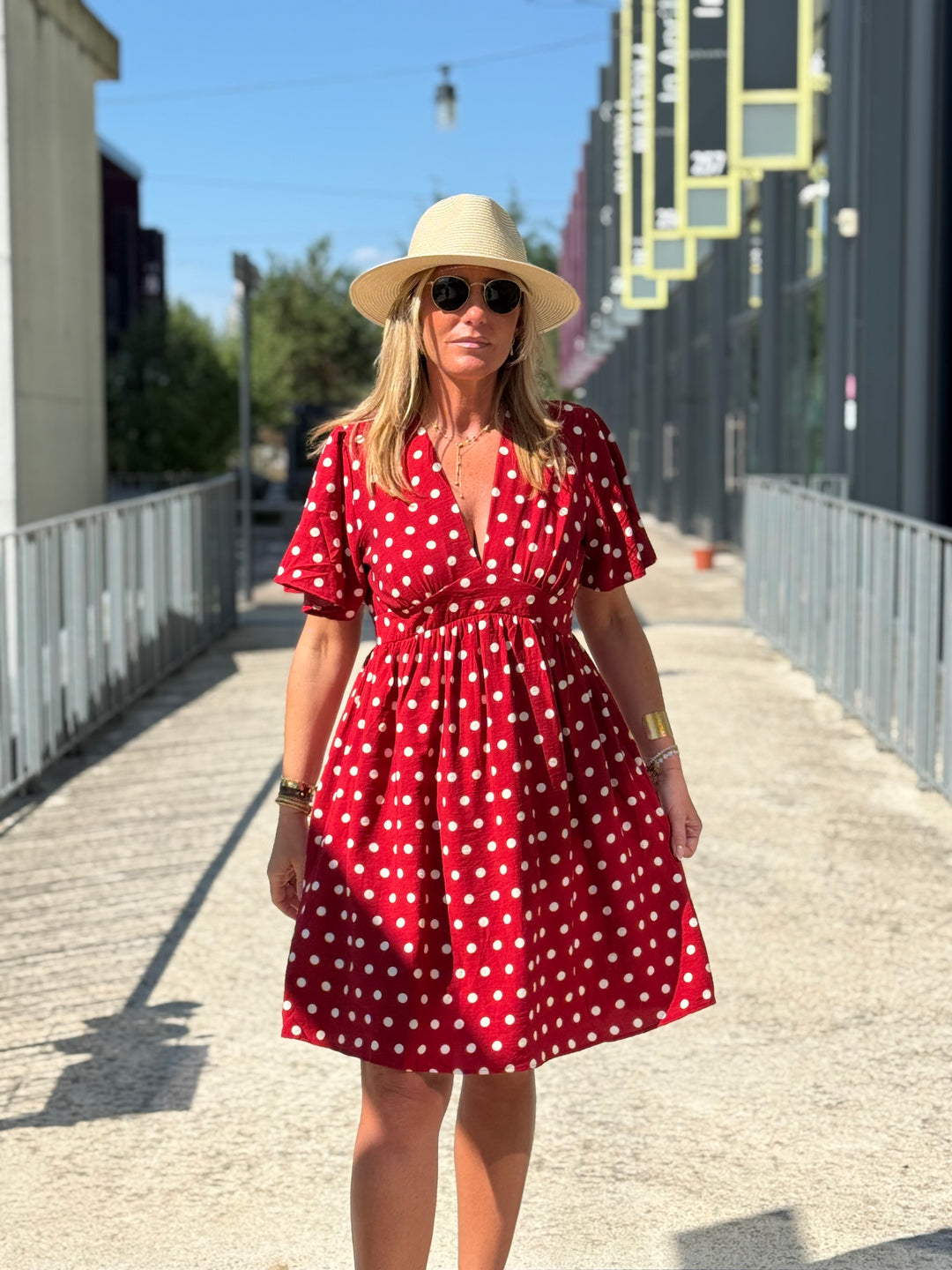 Robe court rouge à pois 379