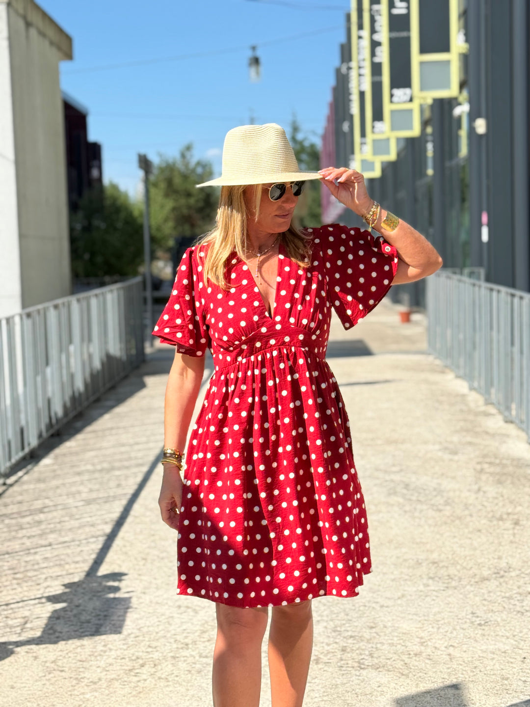 Robe court rouge à pois 379