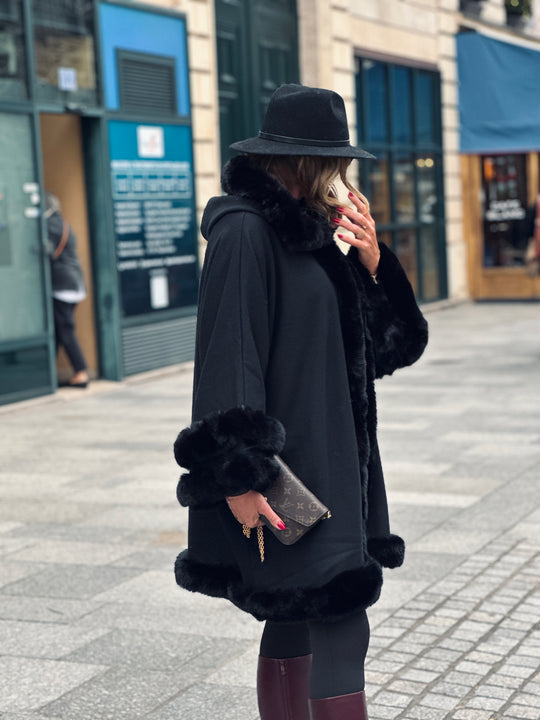 Manteau fourrure noir capuche 8016