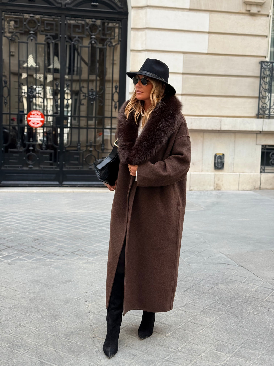 MANTEAU LAINE COL FAUSSE FOURRURE 017