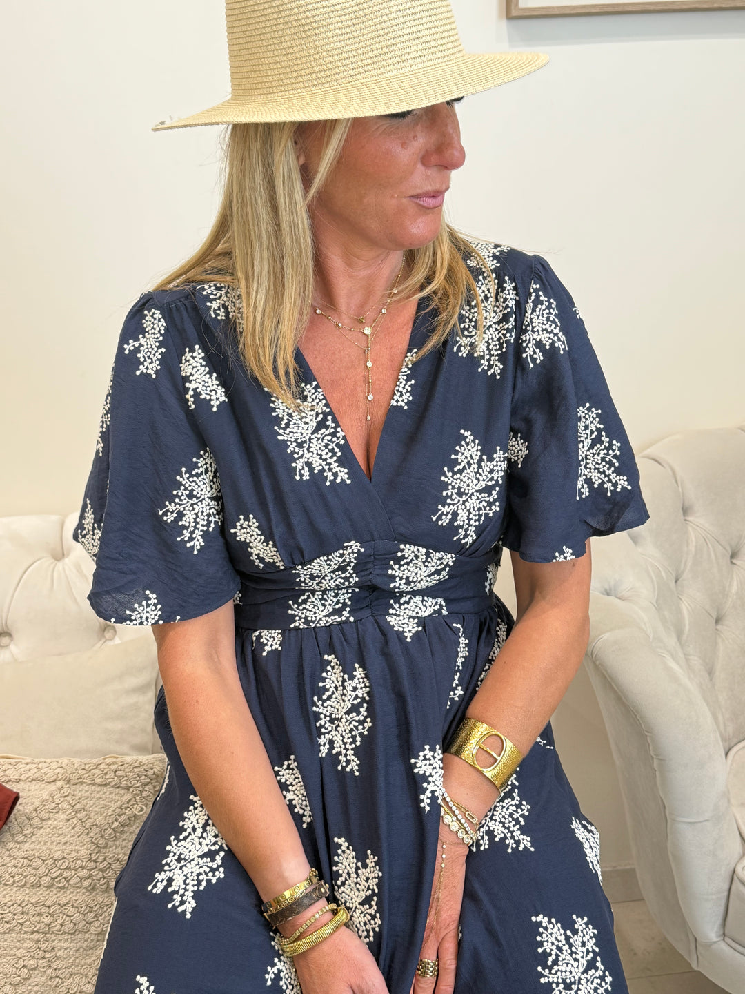 Robe long bleu marine brodé fleuri 831