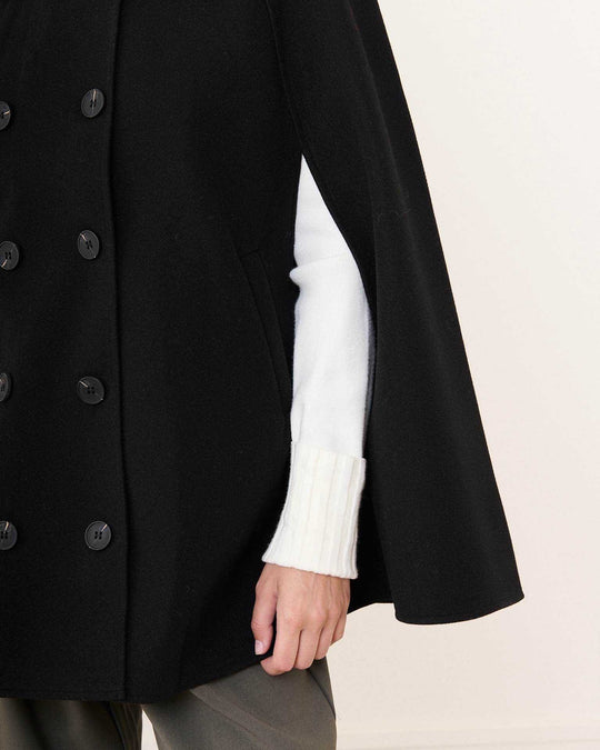 Cape lainer Noir 8709