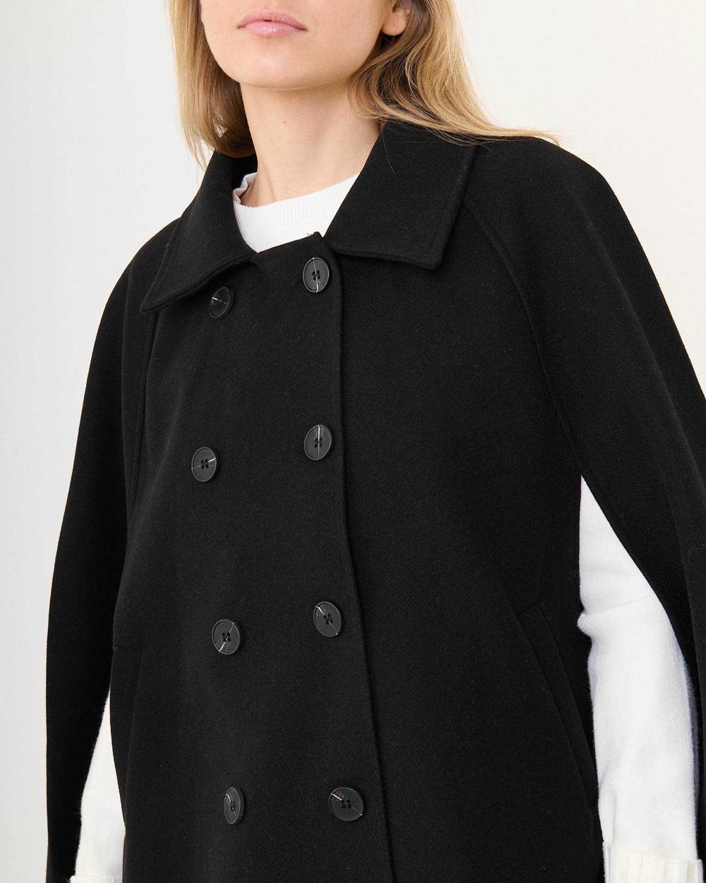Cape lainer Noir 8709