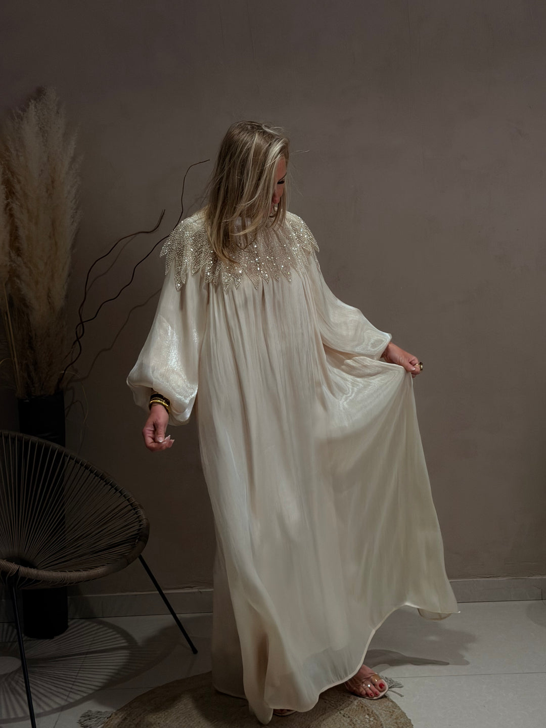 Robe abaya épaules perles Beige 8609