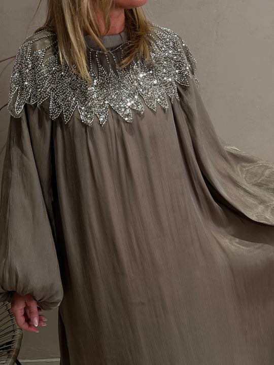 Robe abaya épaules perles Taupe 8609