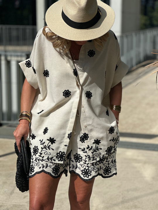 Chemise lin brodé noir C33711