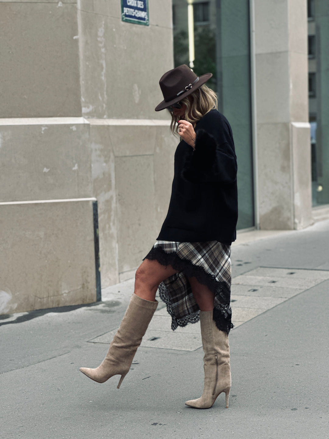 Jupe carreaux asymétrique dentelle Beige/camel (precommande 5J）