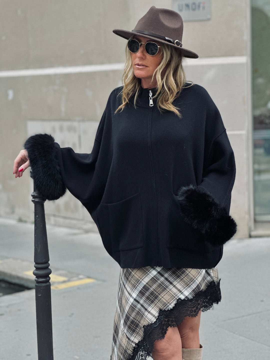 Gilet maille manches fourrure 4332
