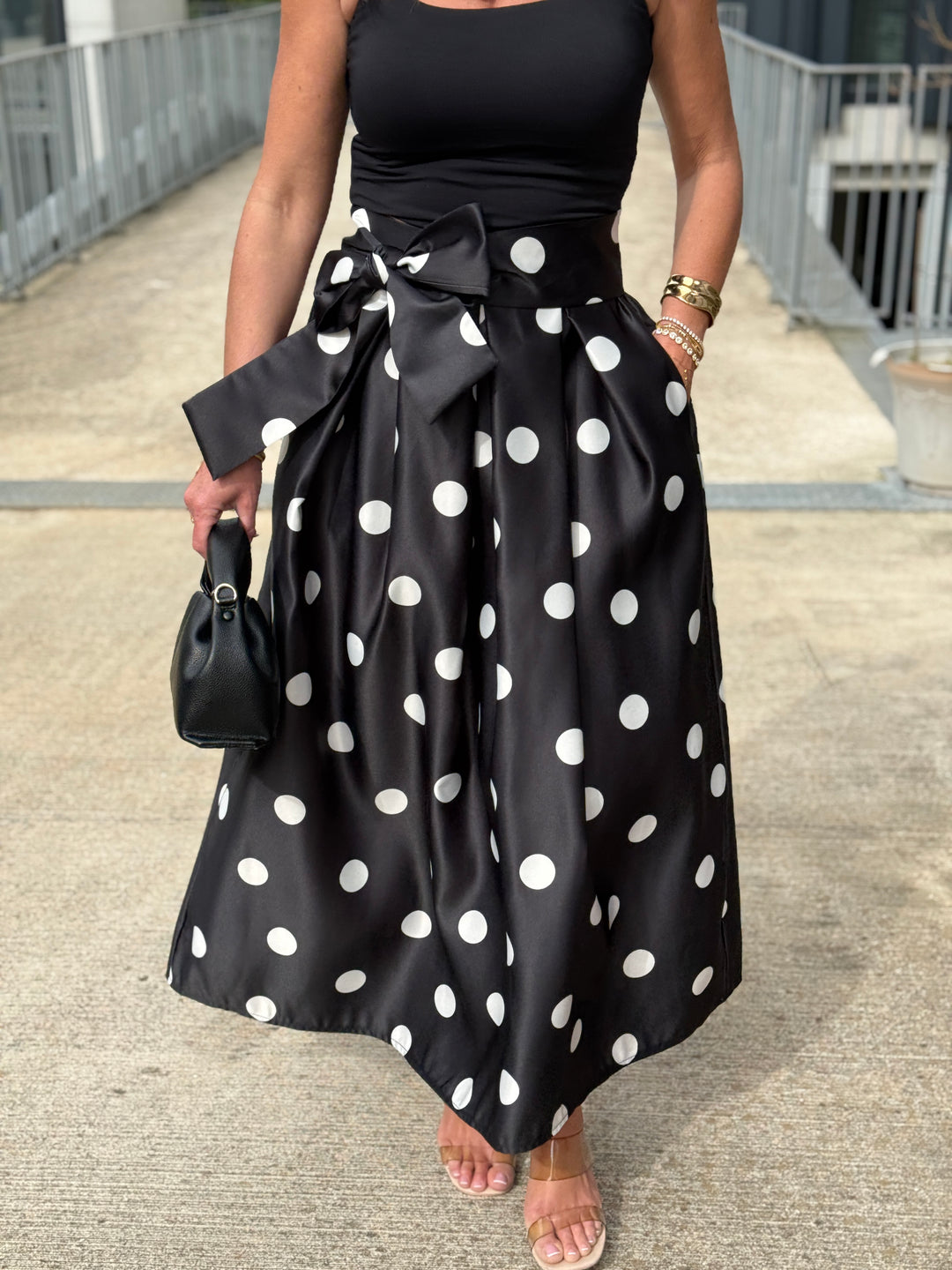 Jupe satin nouée à pois Noir