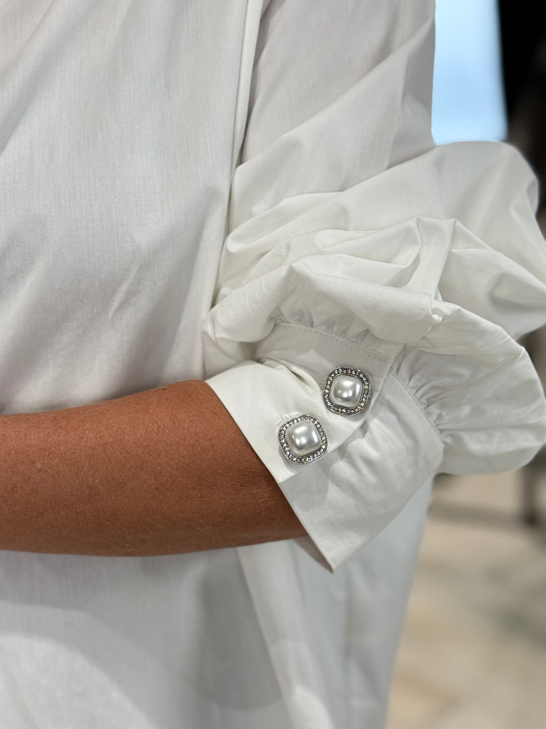 Boutons bijoux manchettes nacré  carré  brillant N6