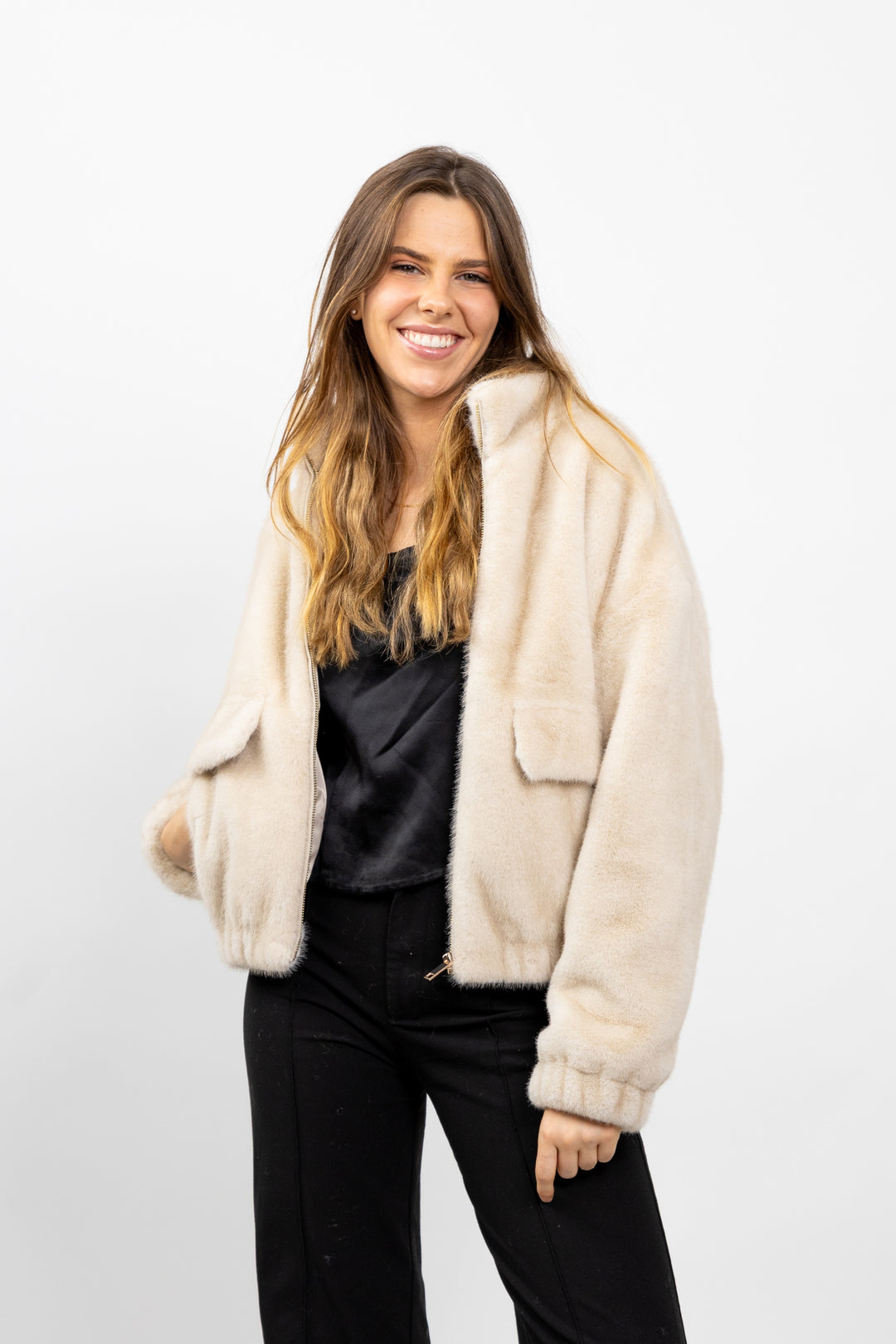 Fourrure court beige B 8796