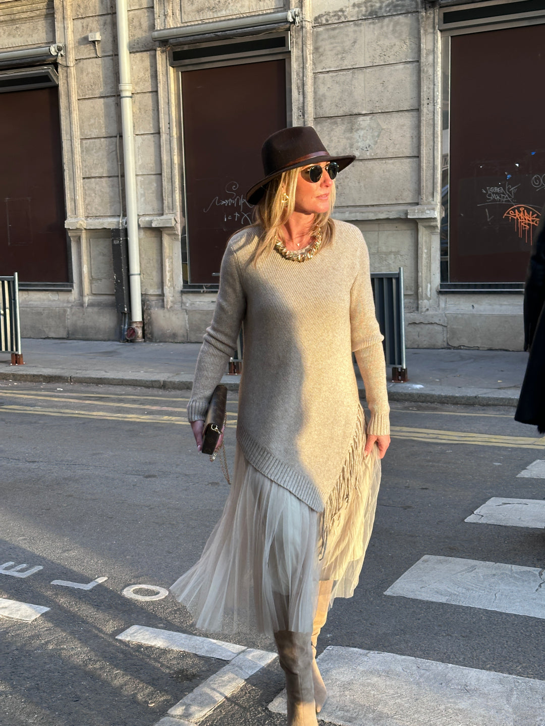 Pull Robe asymétrique franges voile 5318