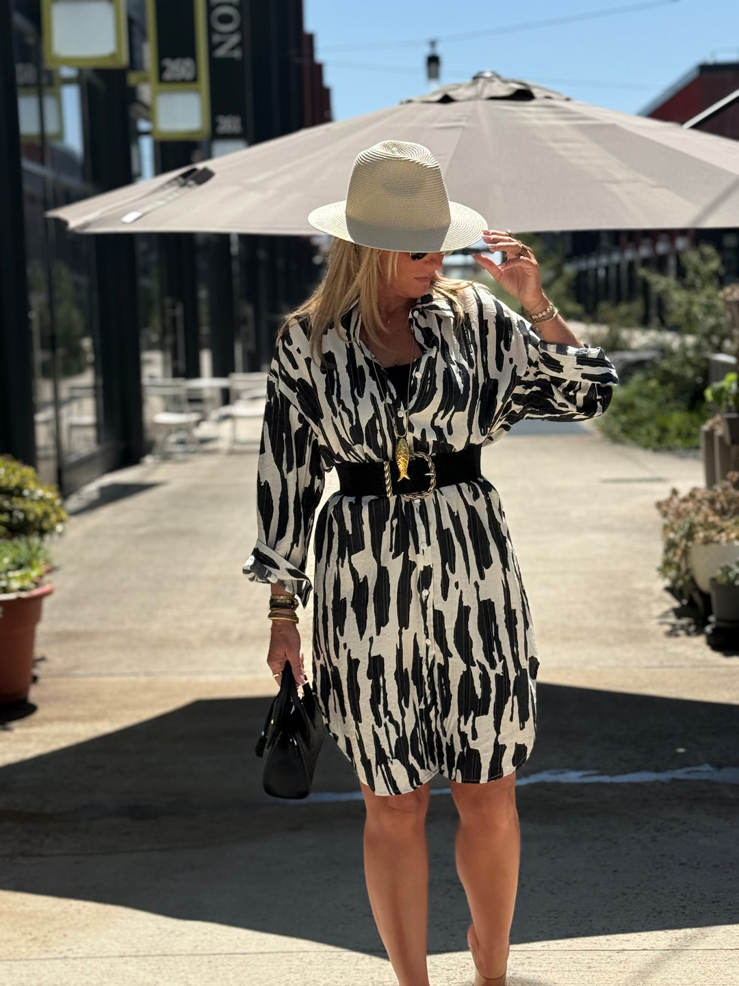 Robe chemise motif zébré R630 NOIR
