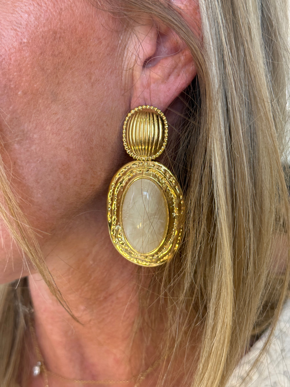 Boucle pendentif nacré