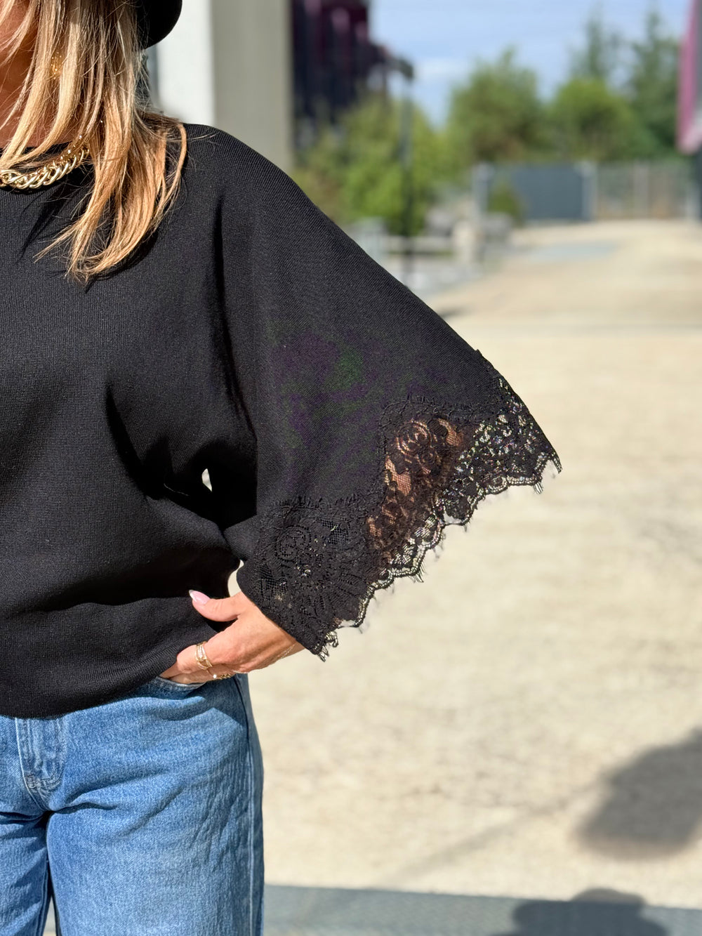 Pull maille fin manche dentelles 5174 Noir