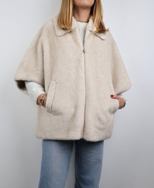 Fourrure poncho beige écru 8805