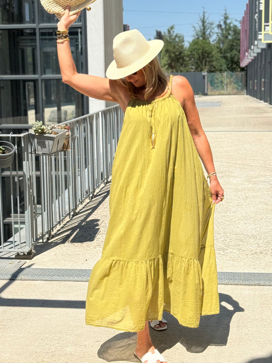 Robe longue col tressée