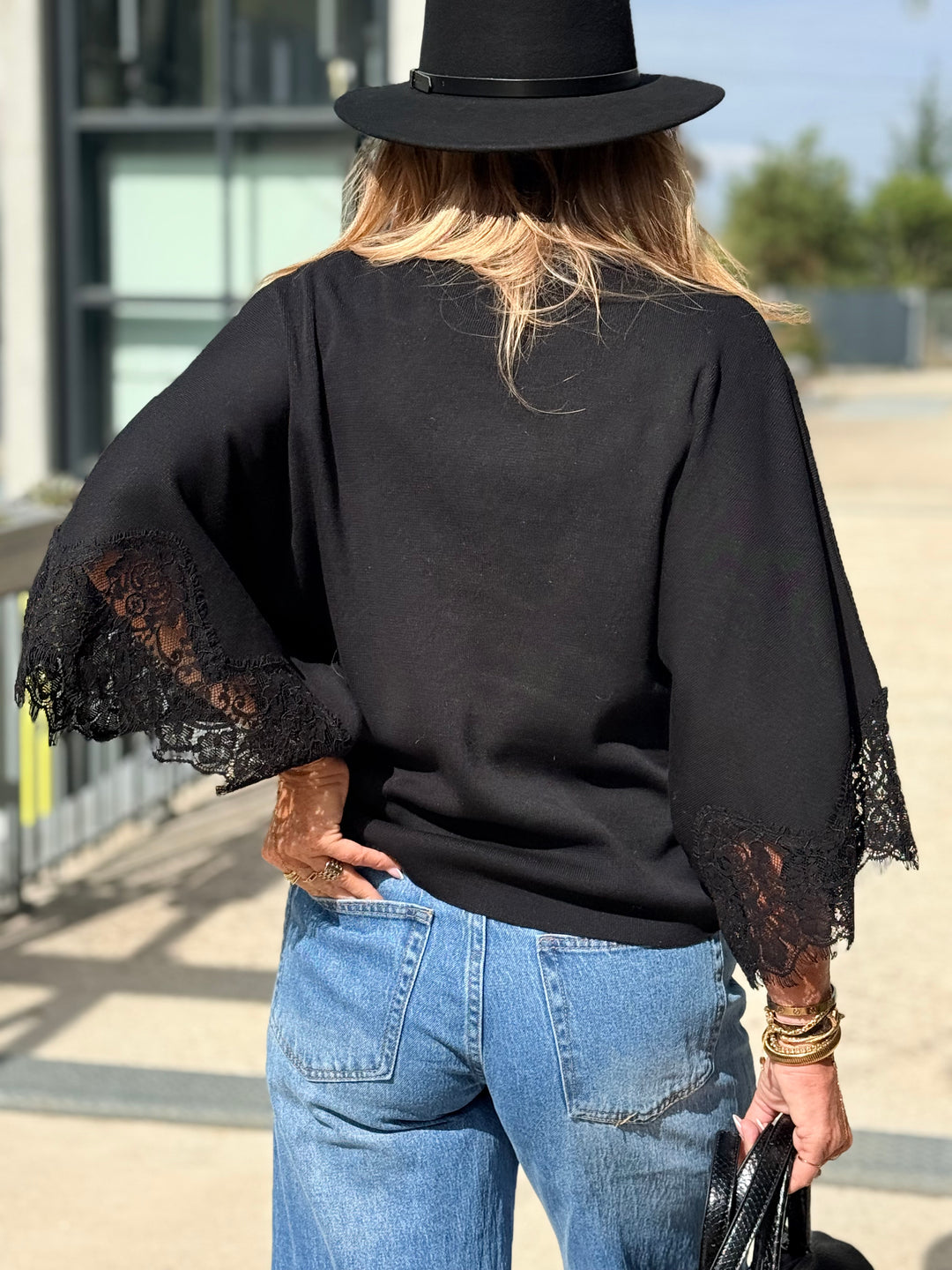 Pull maille fin manche dentelles 5174 Noir