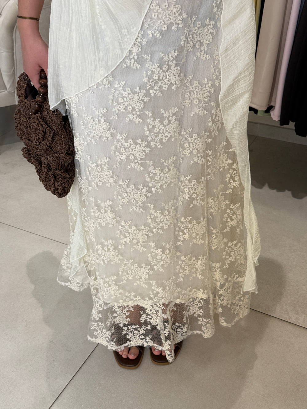 Robe volant dentelle écru K9-08