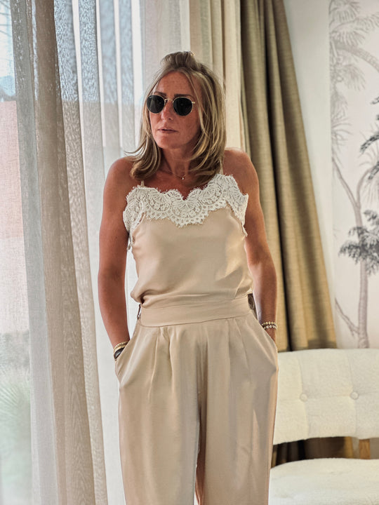 Ensemble satin aux dentelle champagne