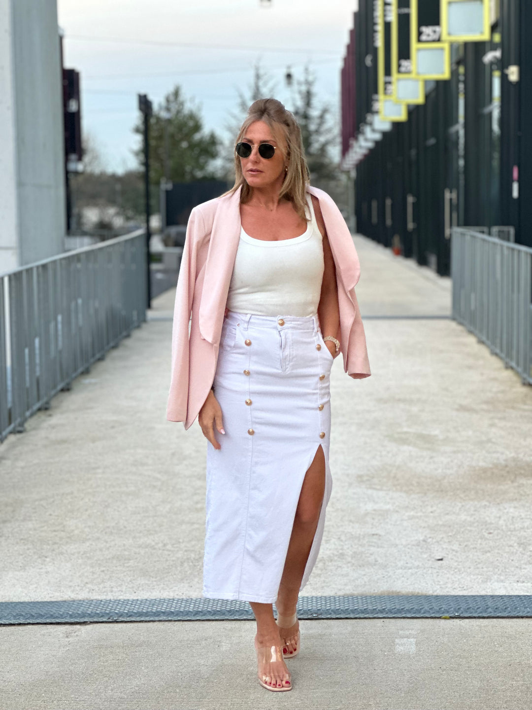 Jupe boutons or blanc