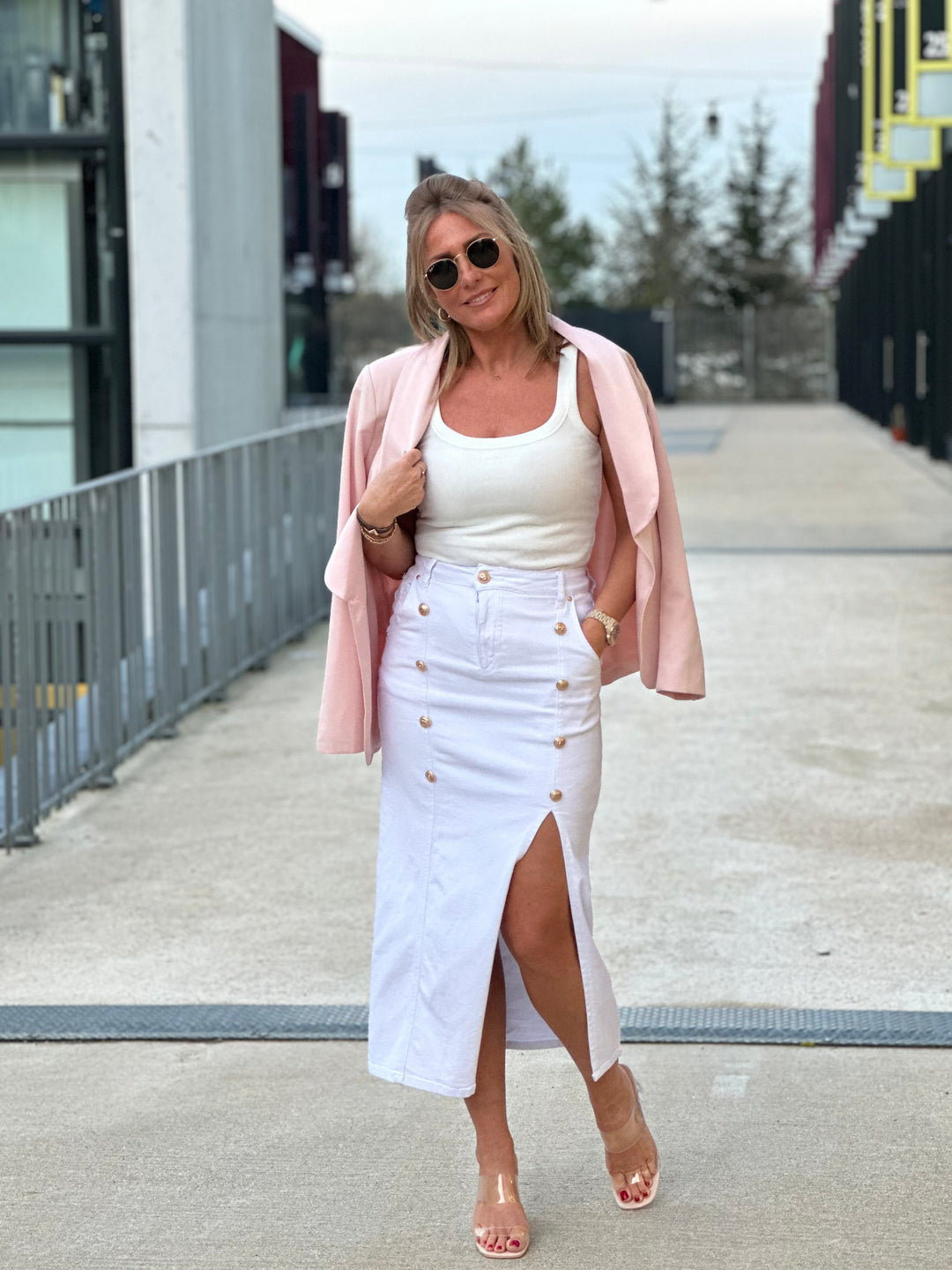 Jupe boutons or blanc