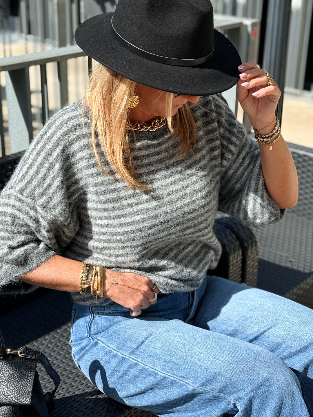 Pull rayure gris