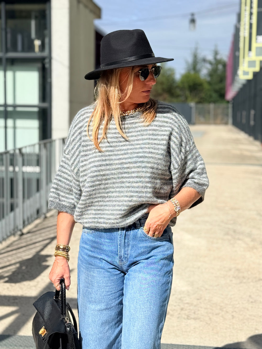 Pull rayure gris