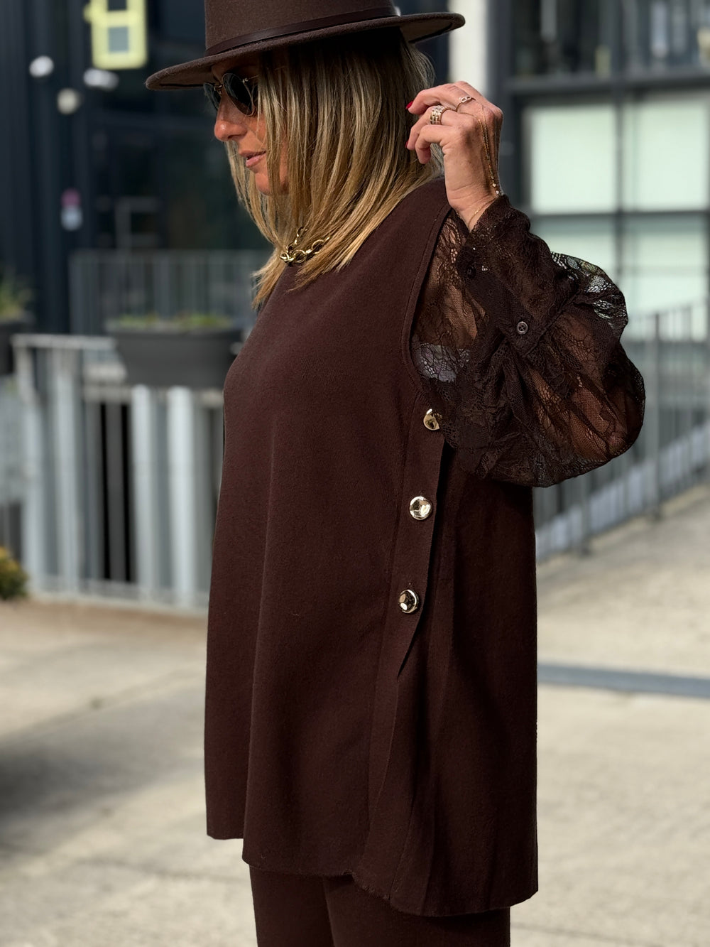 Ensemble top + pantalon beige avec boutons CHOCO 93006
