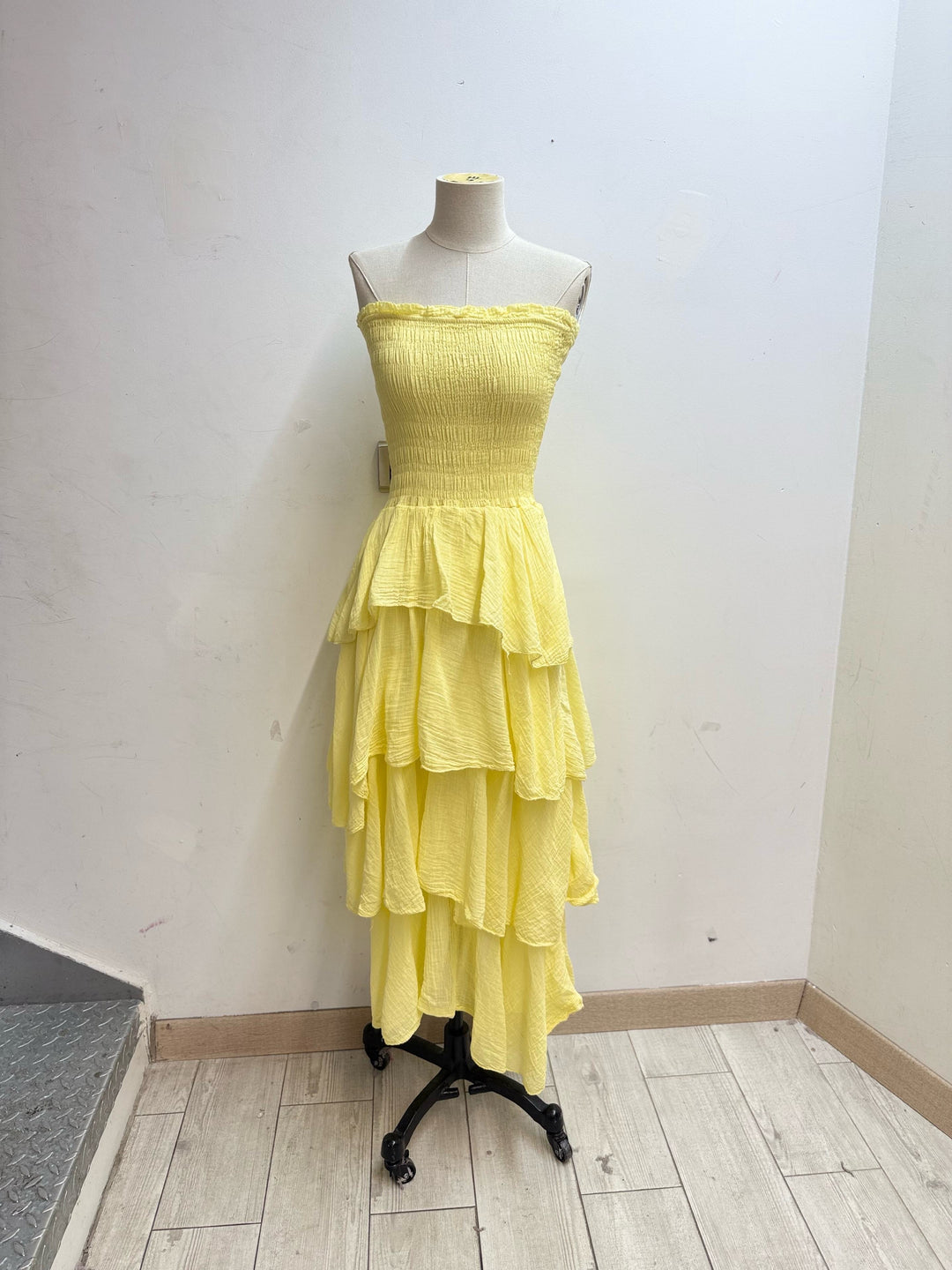 Robe bandeau volant 1683