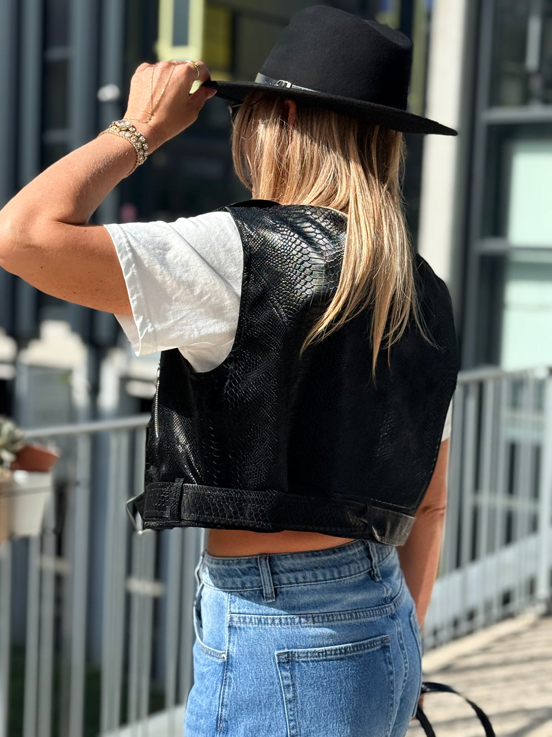 Veste similicuir brillant 8414