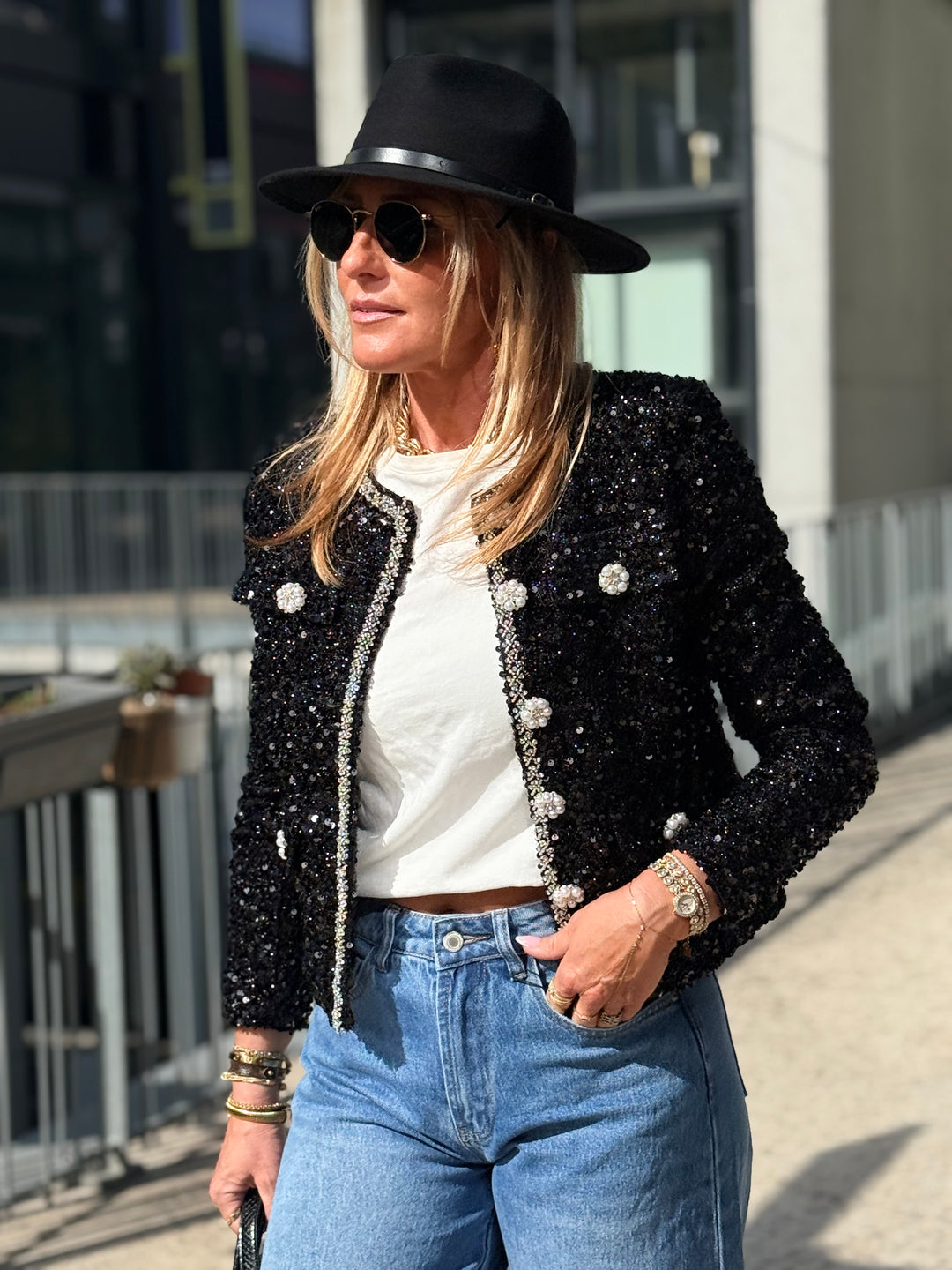 Veste sequin 24150 Noirs (taille petit )