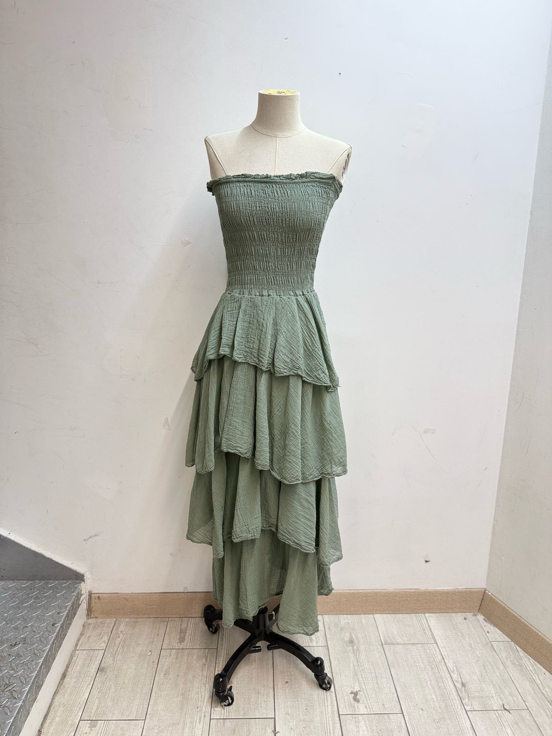 Robe bandeau volant 1683