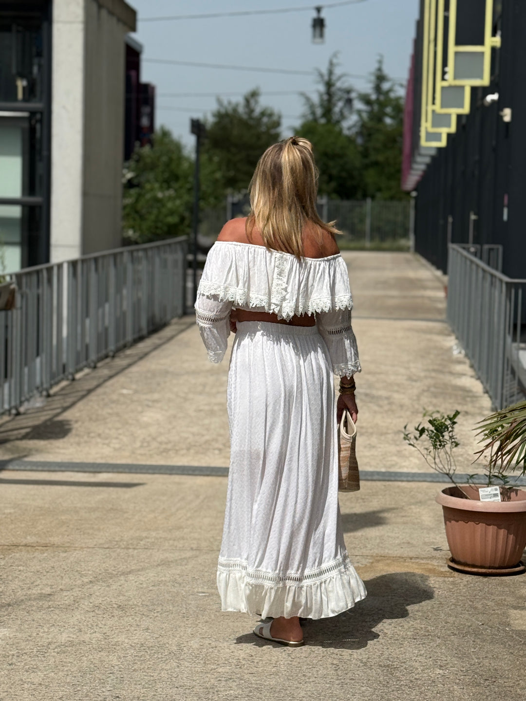 Ensemble top + Jupe volant ouvert devant ÉCRU