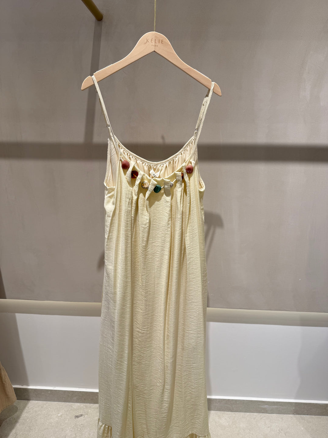 Robe longue col perles k6-08 Vanille beige