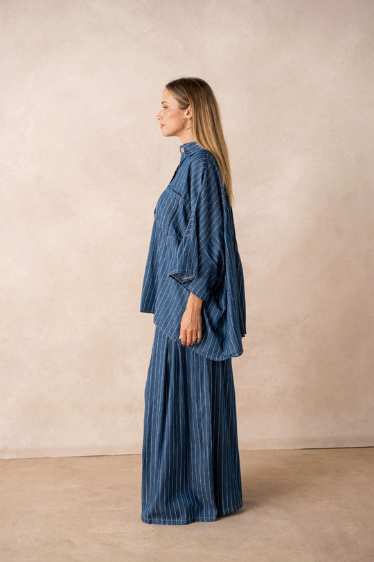 Ensemble LULU : chemise oversize et pantalon Palazzo