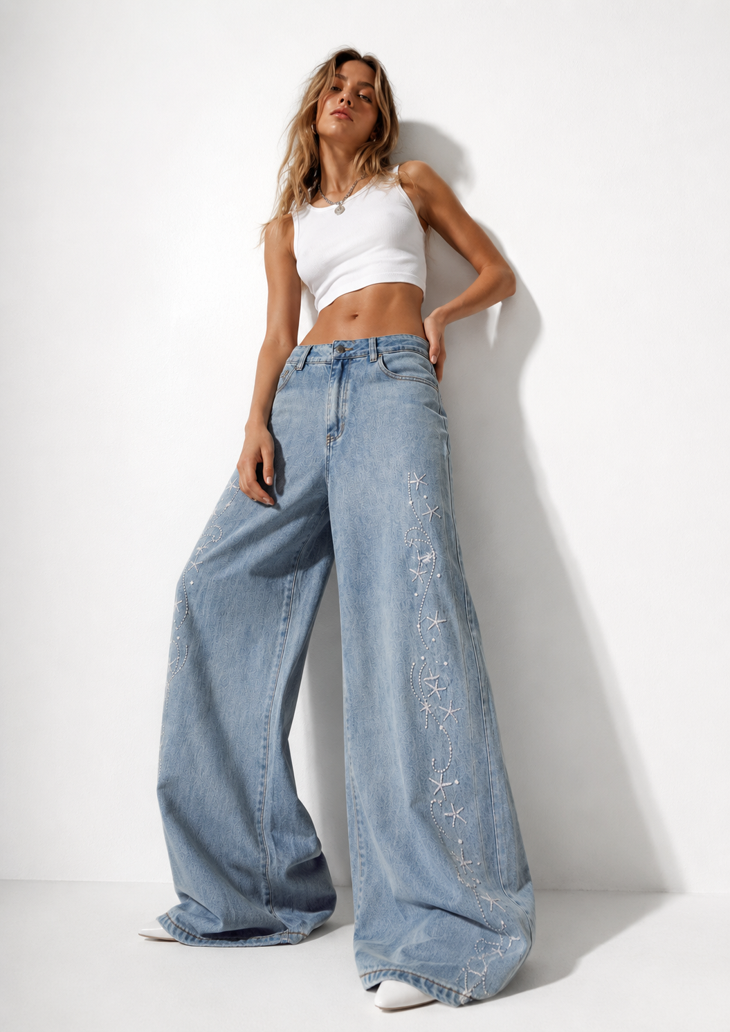 Pantalon jean brodé fleuri 3162