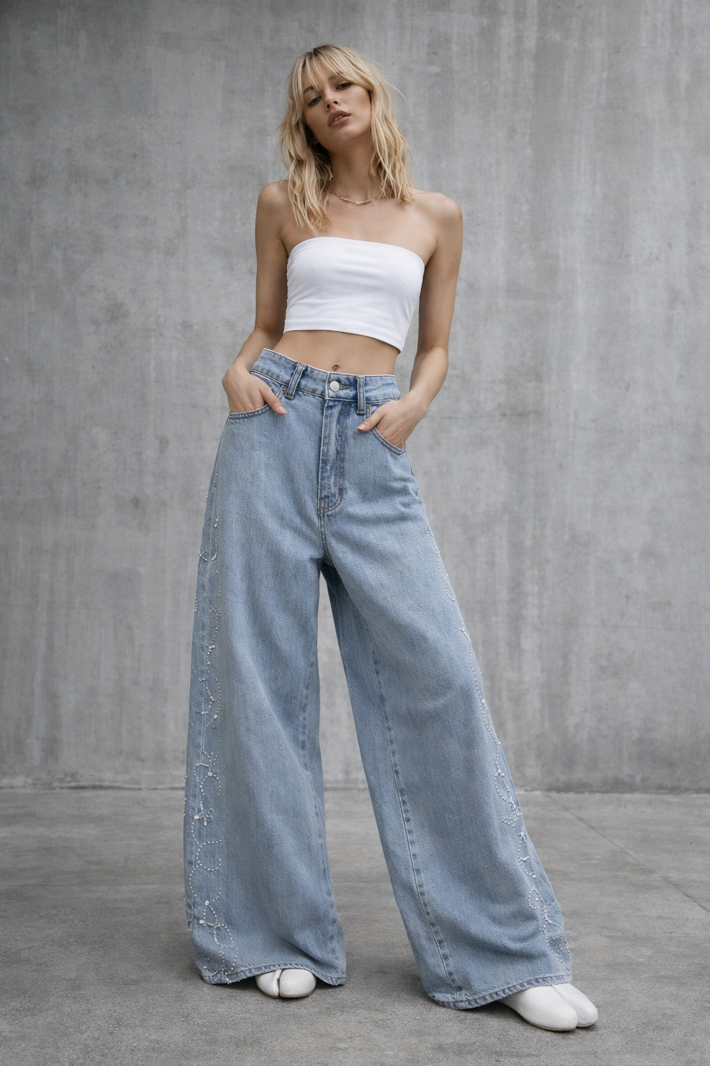 Pantalon jean brodé fleuri 3162