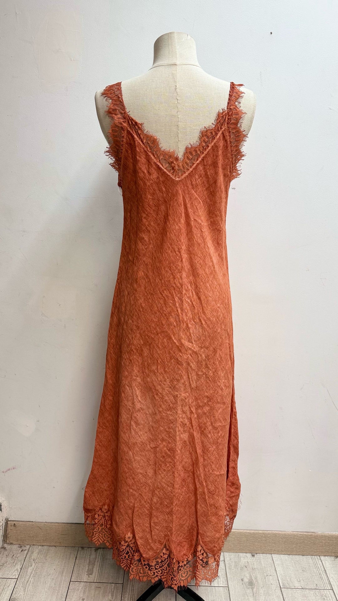 Robe lin aux dentelle 26700 terracotta