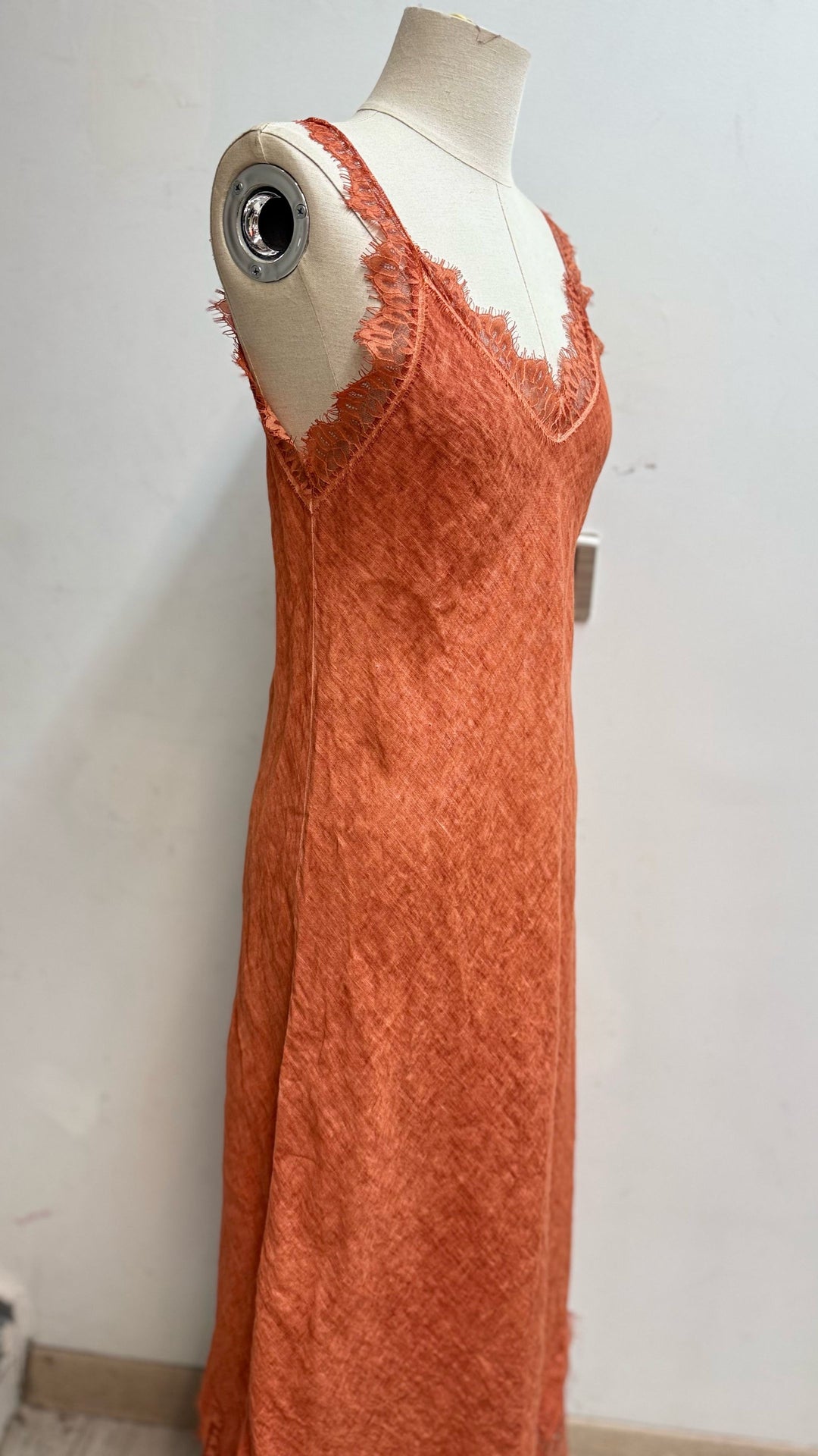 Robe lin aux dentelle 26700 terracotta