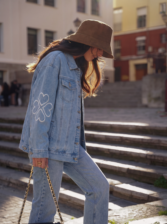 Veste jean manches brodé M7502