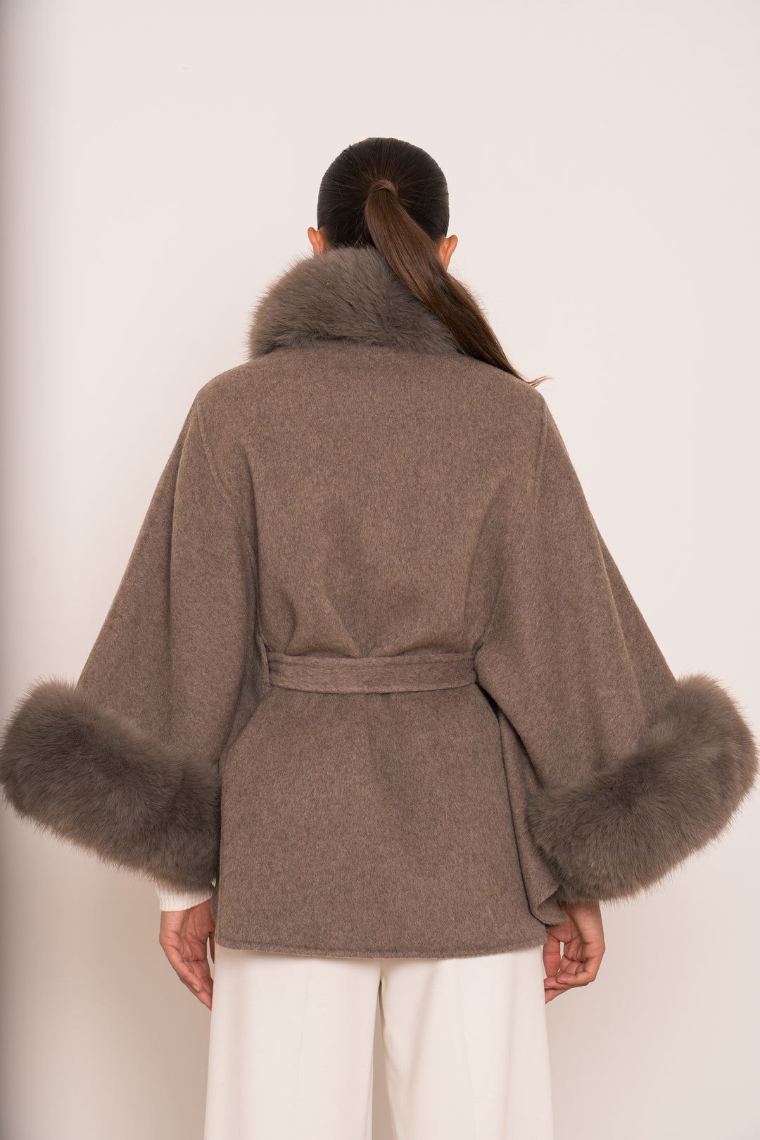 Manteau laine aux fourrures Taupe 26134