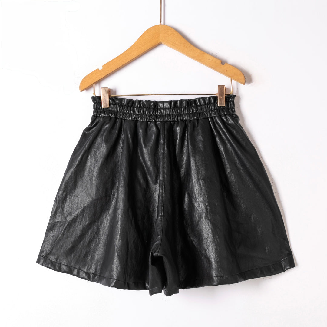 Short similicuir évasé Noir ZP1141