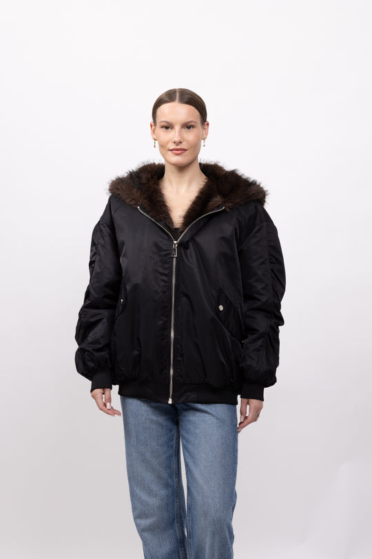 Bomber noir capuche fourrure 8848