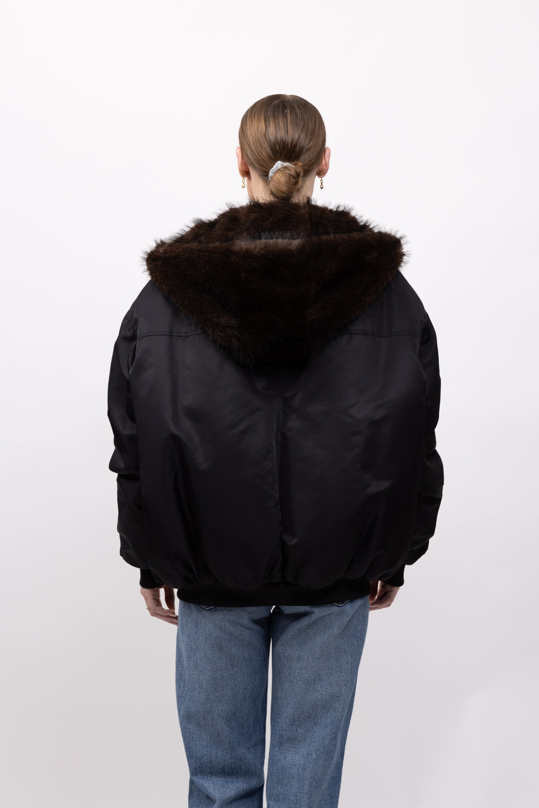 Bomber noir capuche fourrure 8848